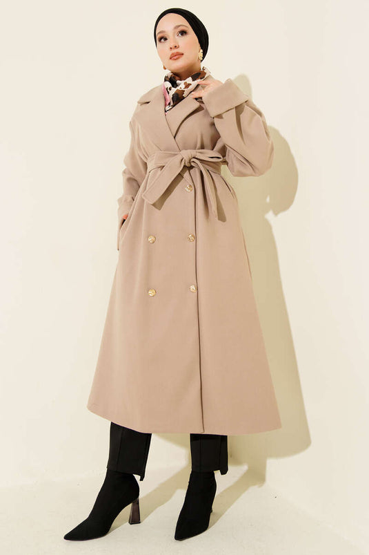 Manteau croisé en cachemire beige à boutons dorés