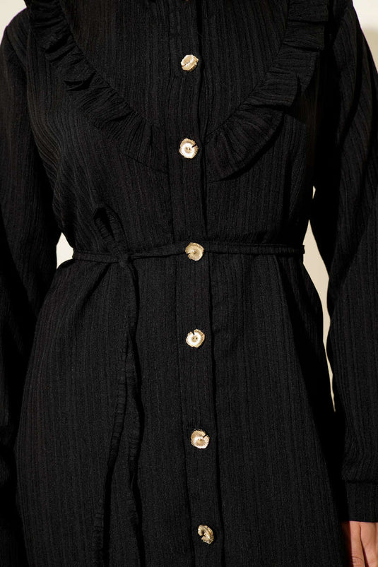 Ensemble deux pièces noir à volants en V et boutons dorés