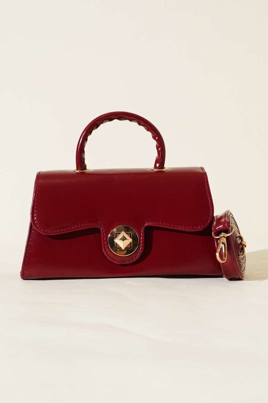 Sac en cuir verni bordeaux avec fermeture dorée Kilitli