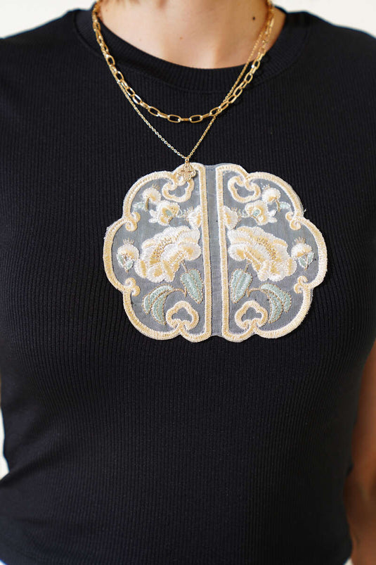 T-shirt noir brodé or