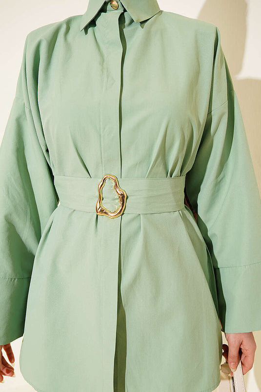 Chemise à bouton caché avec boucle dorée, vert avocat