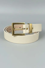 Ceinture classique beige à boucle dorée