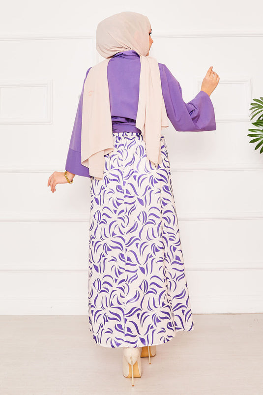 Tailleur-jupe à manches larges et chemise ceinturée lilas
