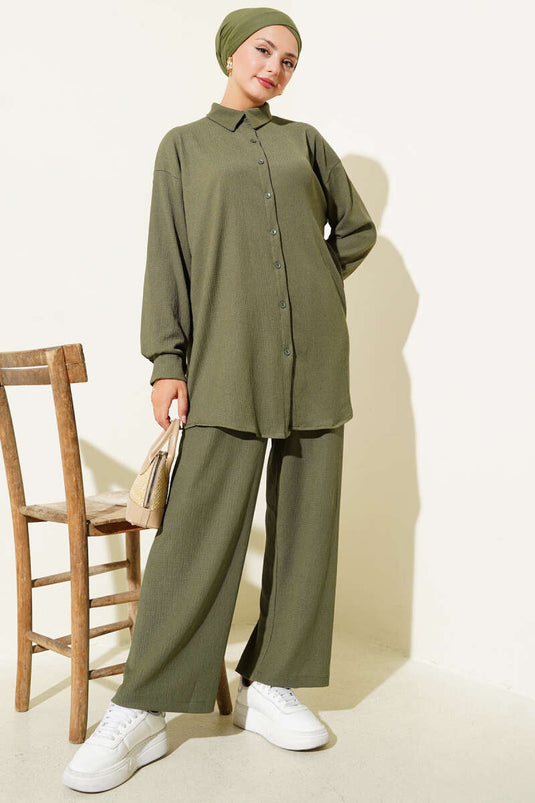 Costume deux pièces bordeaux à col chemise kaki