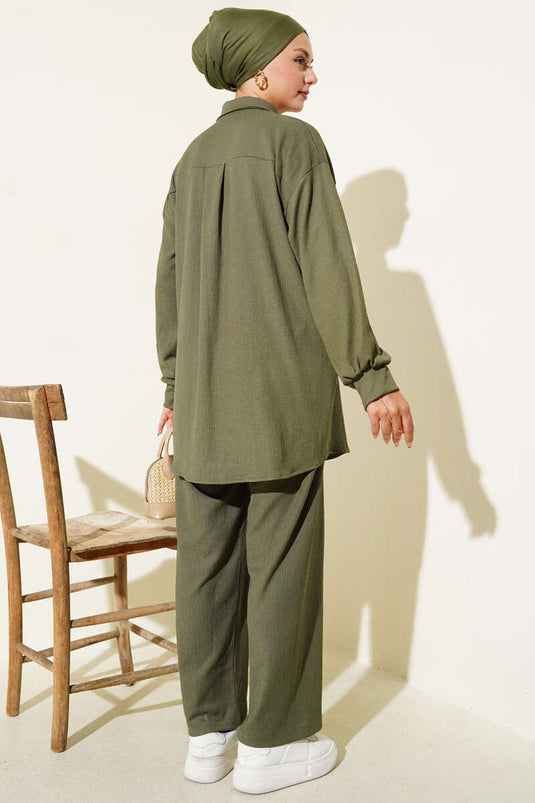 Costume deux pièces bordeaux à col chemise kaki