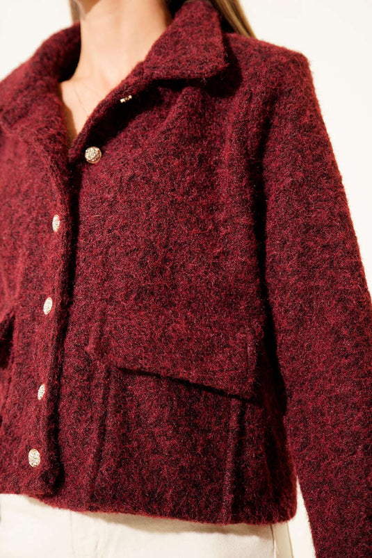 Veste courte en cachemire bordeaux à col chemise et poches