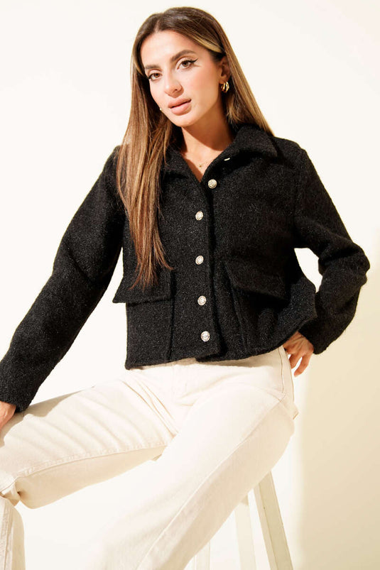 Veste courte en cachemire noir à col chemise et poches