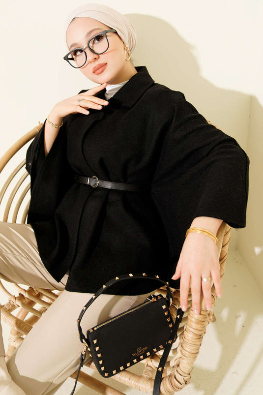 بونشو أسود من الكشمير بياقة قميص وأزرار