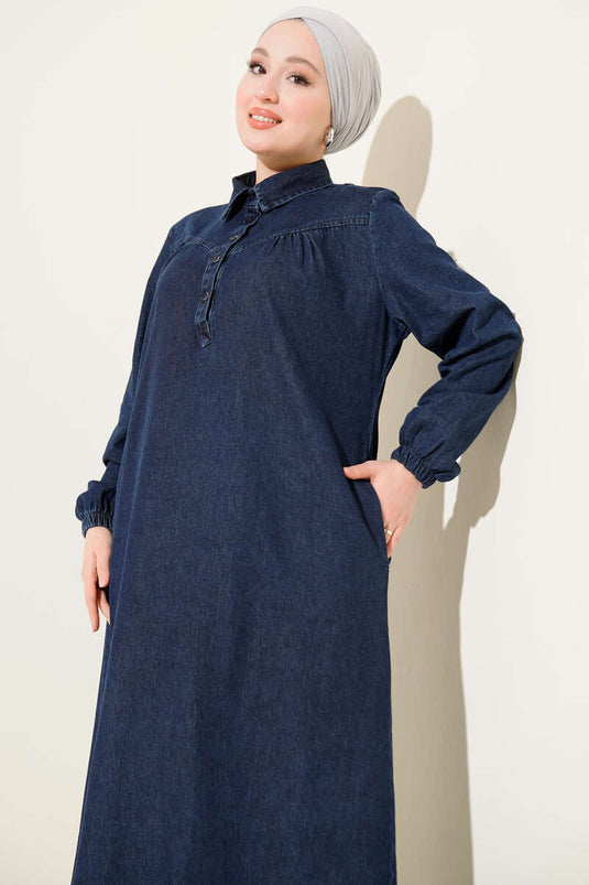 فستان جينز بأزرار وياقة قميص باللون الأزرق الداكن