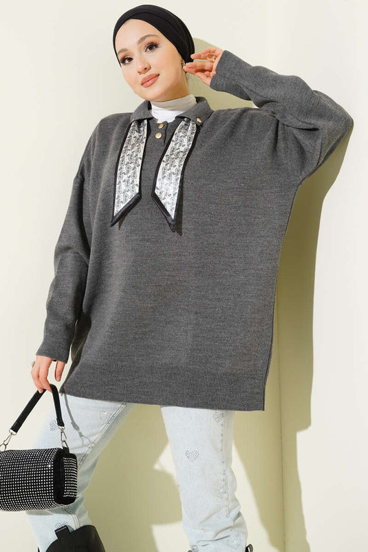 Tunique tricotée à col de chemise et écharpe, gris foncé