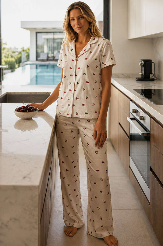 Gömlek Yaka Kiraz Baskılı Kısa Kol Pijama Takım Beyaz