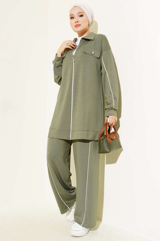Costume Deux Pièces Loysha Vert Amande Avec Col De Chemise Et Fausse Poche