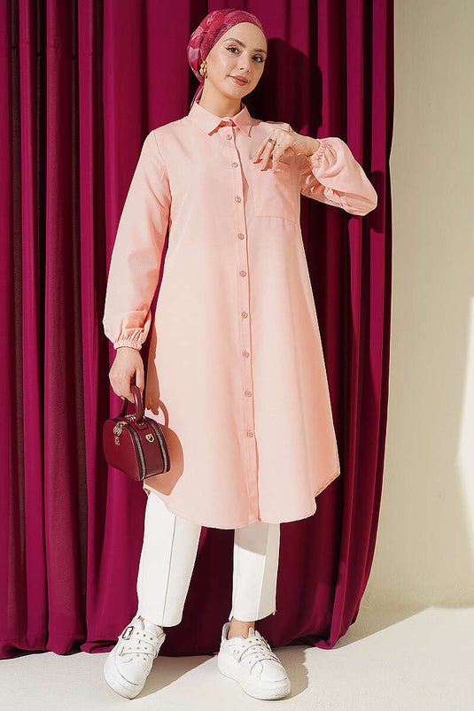 Chemise longue à col chemise avec une poche, couleur poudre