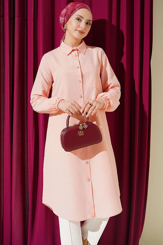 Chemise longue à col chemise avec une poche, couleur poudre
