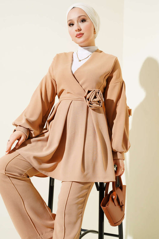 Pleated Tunic Double Set with Rose Accessory Latte