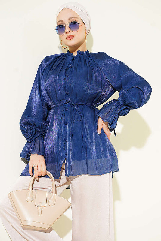 Abendbluse mit Knöpfen und Rosen-Detail, Marineblau
