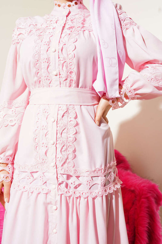 Güpürlü Boydan Düğmeli Elbise Pembe