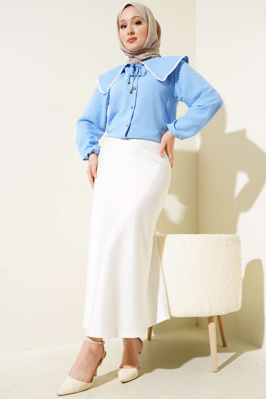 قميص قصير بياقة بحار مزينة بالدانتيل باللون الأزرق