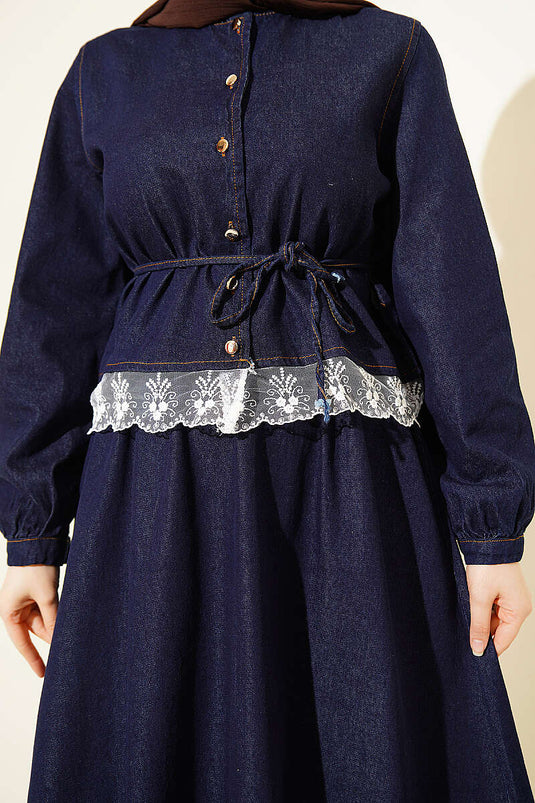 Ensemble en jean bleu marine avec jupe à ceinture en dentelle