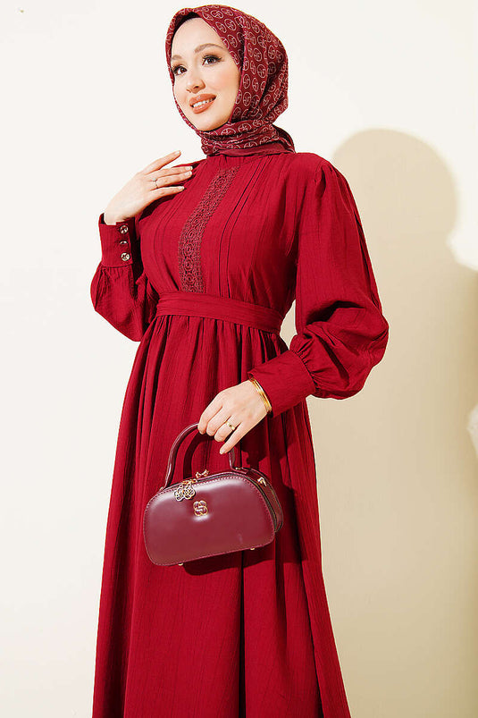 Robe Hakim à col guipure avec ceinture Bordeaux