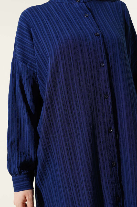 قميص كاجوال بياقة القاضي أزرق داكن