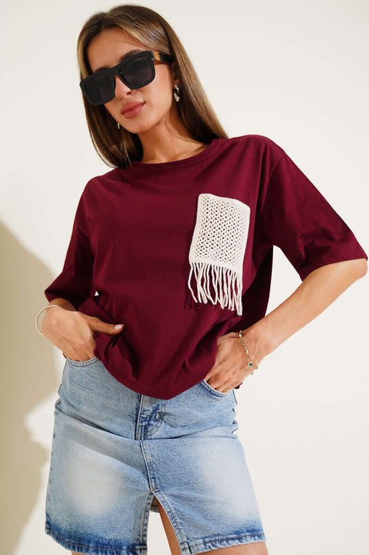 T-Shirt mit Strohtasche und Details, burgunderrot