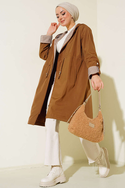 Innen gestreifter Trenchcoat Tan