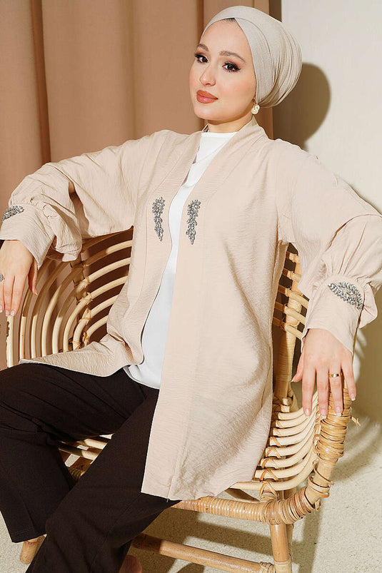 Ensemble beige avec gilet orné de pierres et sous-vêtement