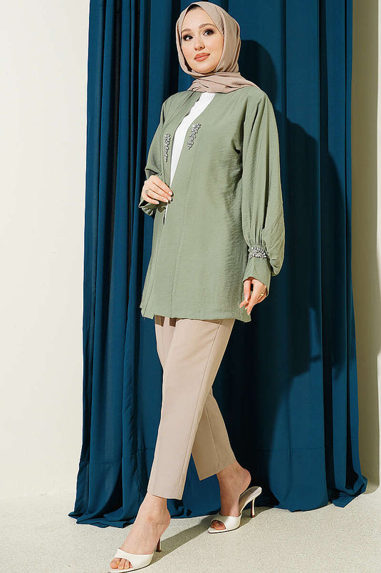 Ensemble cardigan orné de pierres avec sous-vêtement, vert pistache