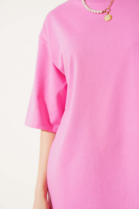 تي شيرت أساسي طويل بخيطين باللون الوردي