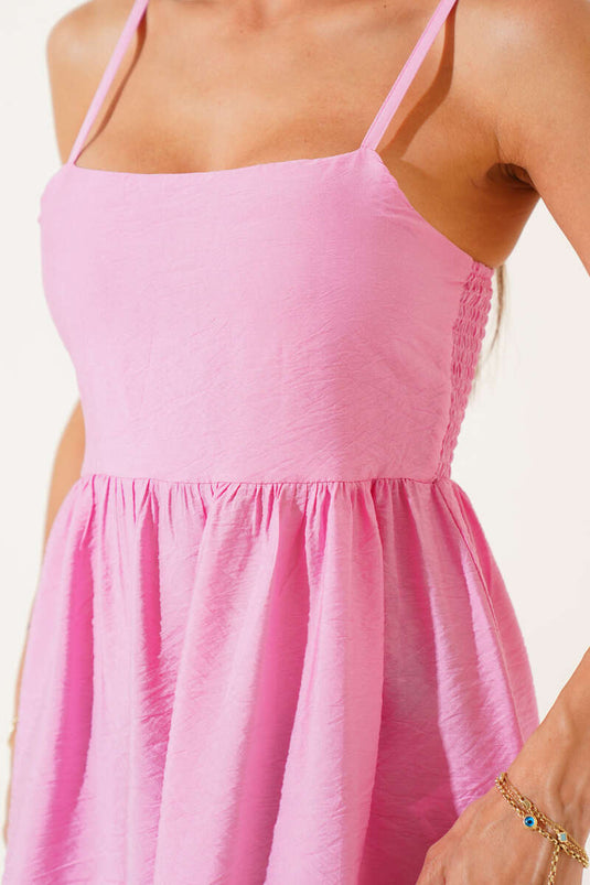 Rosa, dünn trägeriges Gipel-Kleid