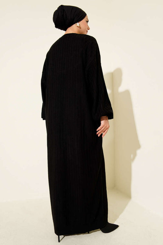 Robe décontractée en tricot à fines rayures noires