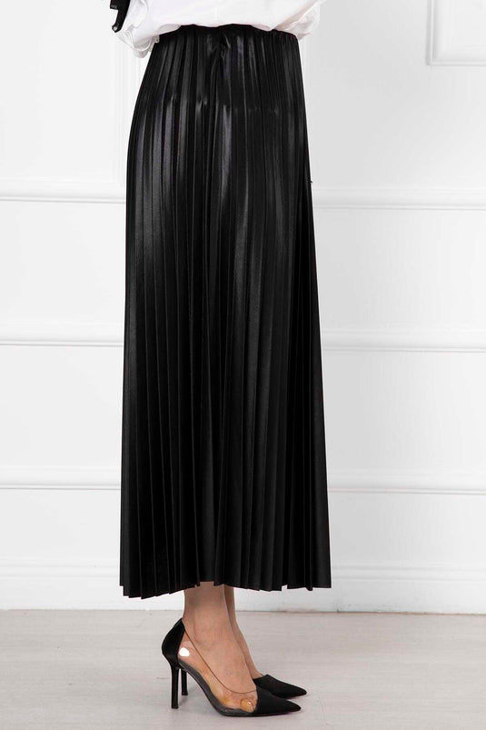 İnce Piliseli Uzun Tesettür Etek Siyah