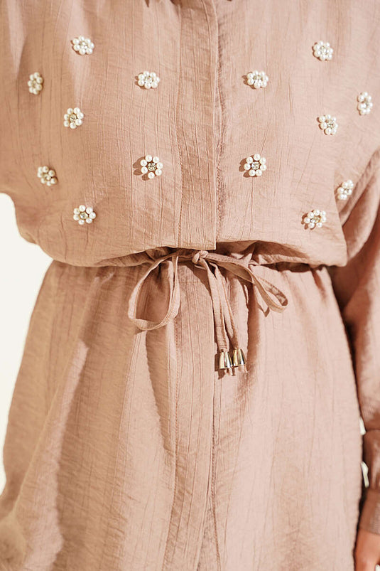 Ensemble Deux Pièces À Boutons Cachés Avec Fleurs De Perles Latte