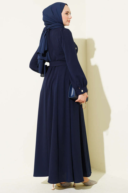 Robe Marine Ornée Avec Ceinture Et Détail Fleur De Perle