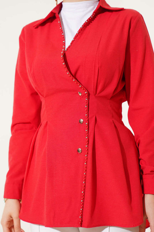 Chemise plissée à taille détaillée avec perles rouge