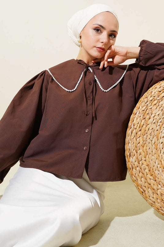 İnci Detaylı Denizci Yaka Kısa Gömlek Kahve
