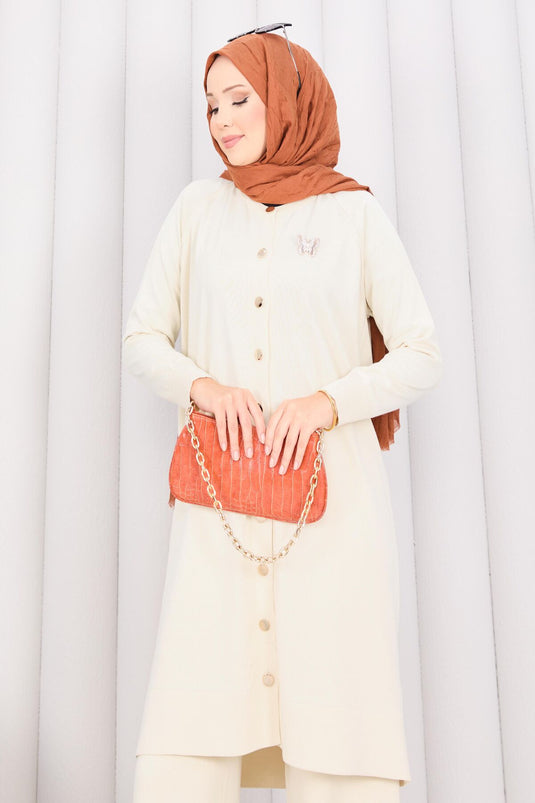 İnci Kelebek Broşlu Tesettür Triko Takım Krem