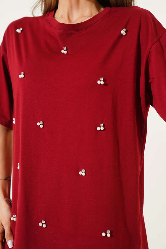 تيشيرت مزين باللؤلؤ، لون عنابي