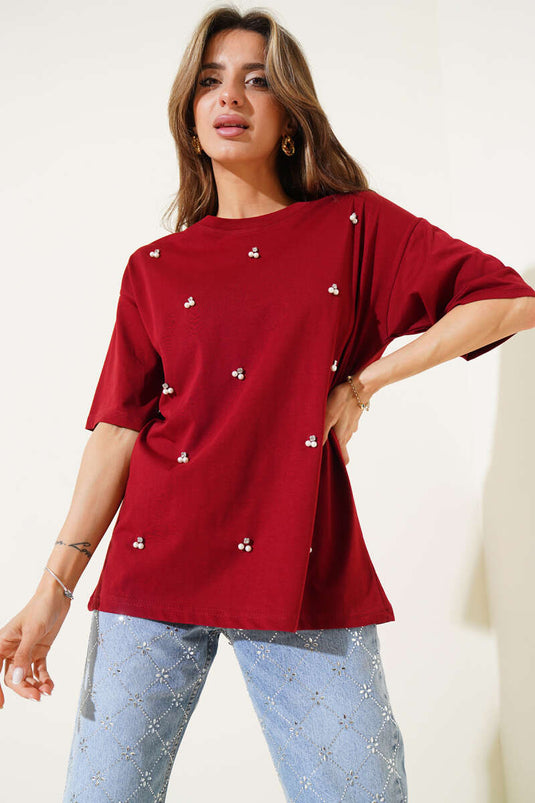 تيشيرت مزين باللؤلؤ، لون عنابي