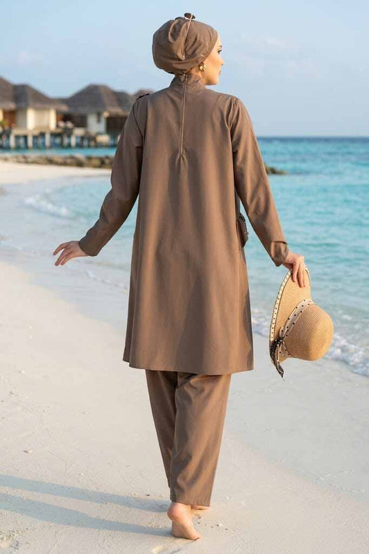 مايوه محتشم ثلاثي بتفاصيل كشكش وخرز بلون فيزون