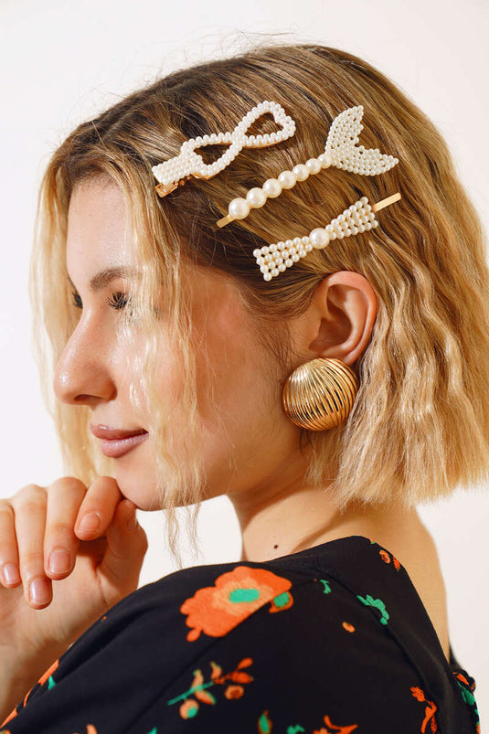 Ensemble de boucles à nœud en perles doré