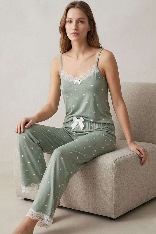 İp Askılı Dantelli Kalp Baskılı Askılı Pijama Takımı Çağla Yeşili