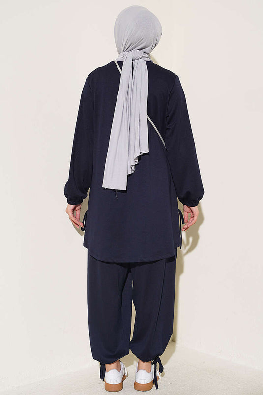Conjunto De Dos Piezas Con Detalle De Corbata Azul Marino