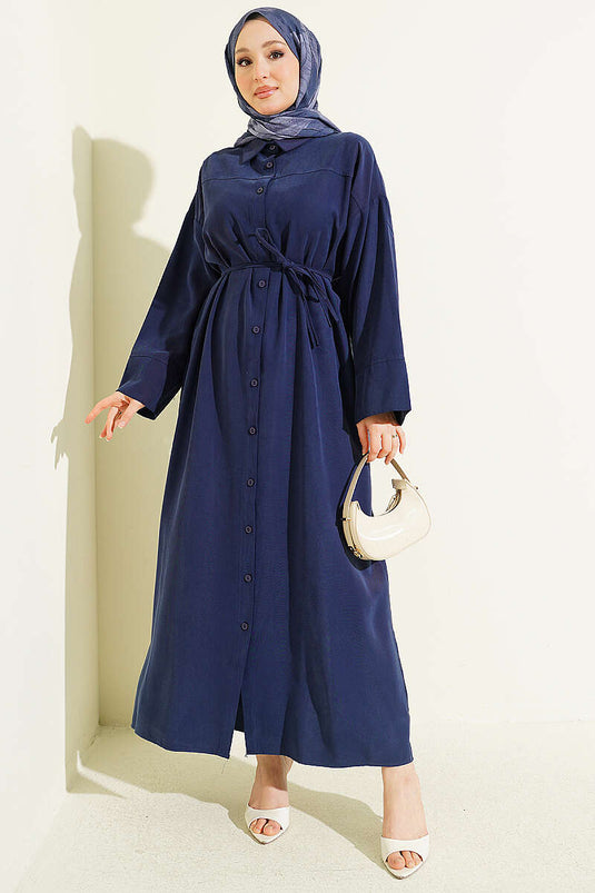 Robe boutonnée avec détails à cordon en bleu marine