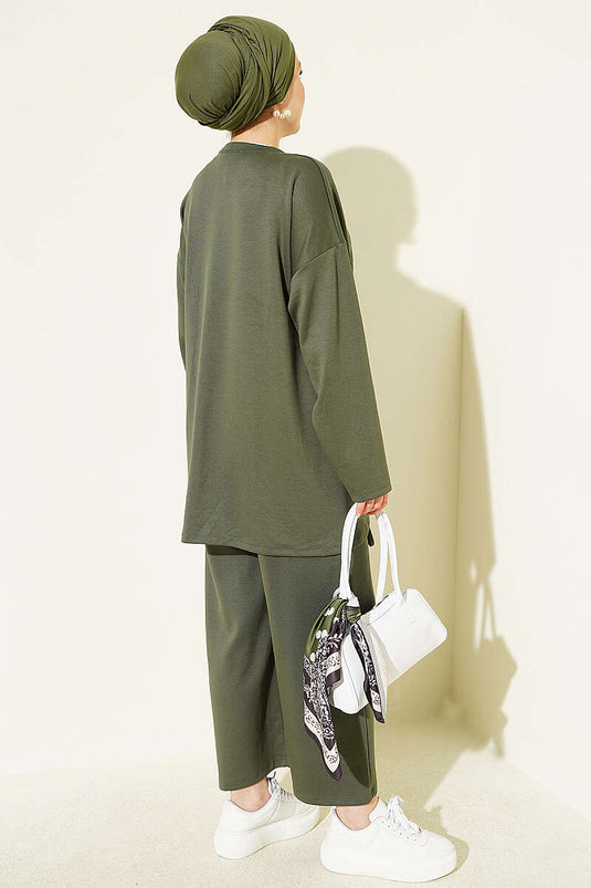 Tweedelig Set Met Strikdetail En Ruches In Khaki
