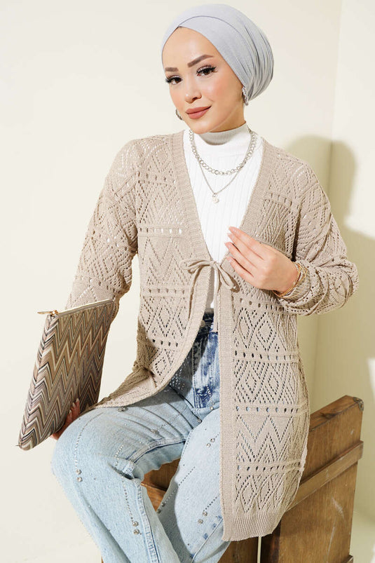 Cardigan tricoté à motifs noués en corde beige