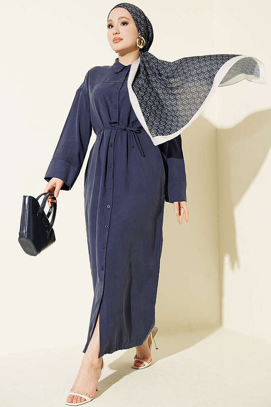 Robe longue boutonnée en Tencel avec ceinture en corde, bleu marine