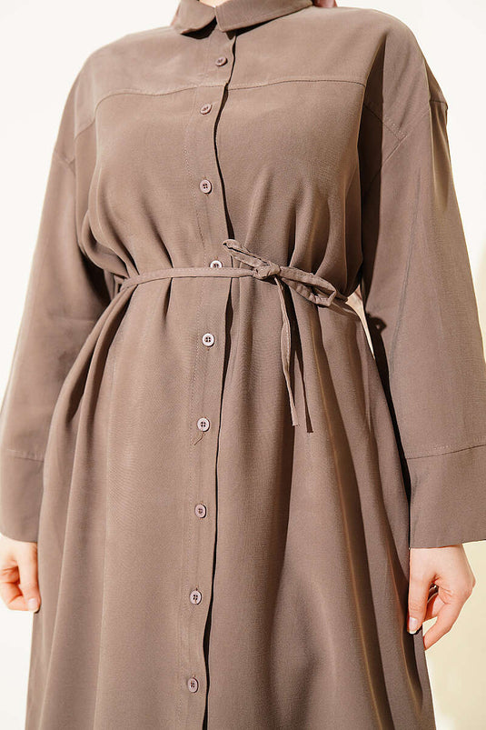Robe longue en tensel avec ceinture à cordon et boutons, couleur vert olive