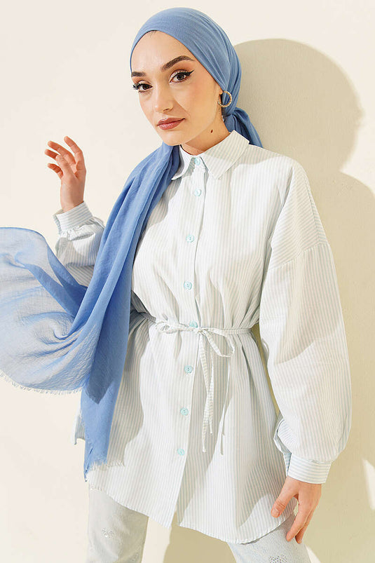 Chemise oversize à rayures verticales avec ceinture en corde, bleu glace